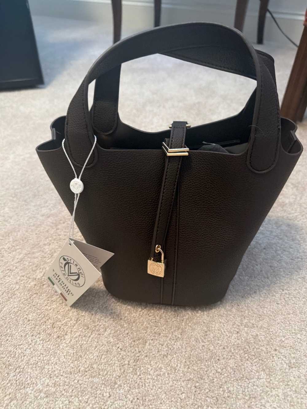 Valentino bucket bag - Picture 1 of 4